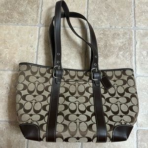 Coach Signature Small Tote